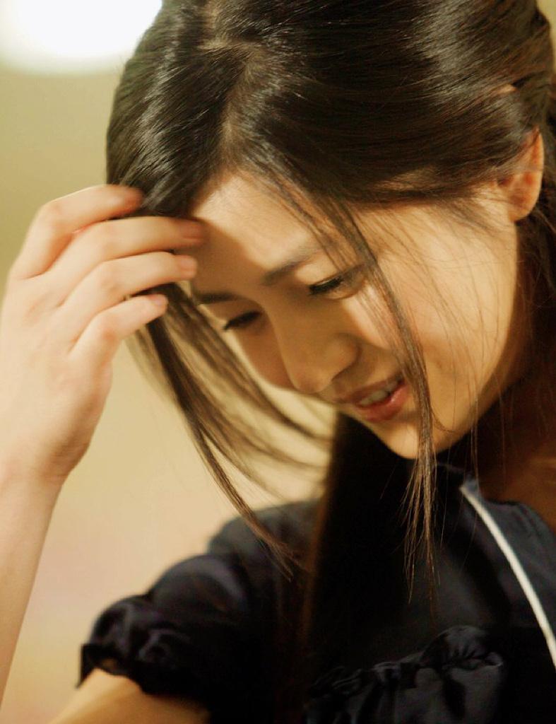 陈妍希  多年前的照片这组真的超美啊，岁月没有夺走她的少女感