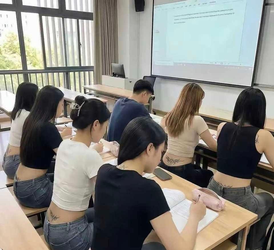 什么学校   崇州·元通古镇旅游景区