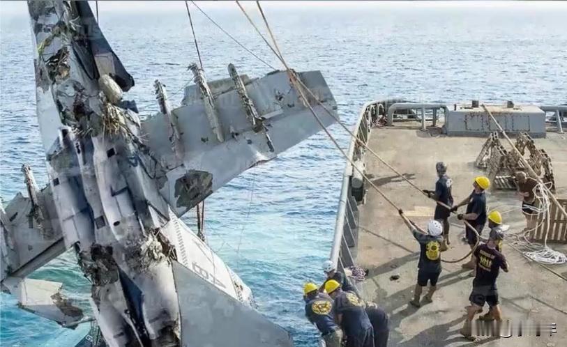 特朗普被自己人打脸！美国军机坠海与燃料无关，30分钟内，直升机、战斗机接连扎进南