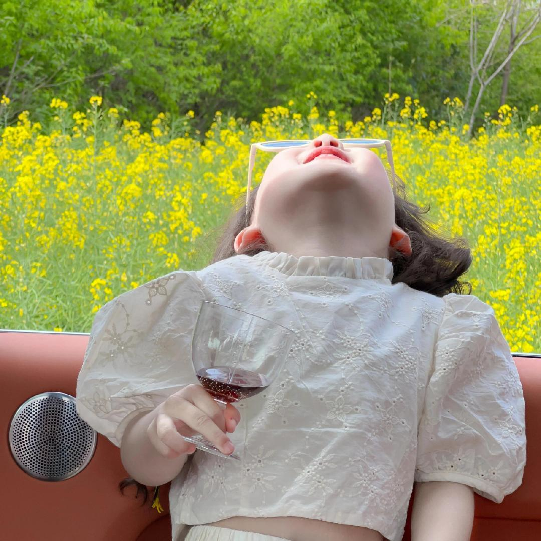 “朋ᩚ友ᩚ圈ᩚ🥁⁾⁾𝟭𝟬句当妈后情人节文案，用林俊杰歌词这么发”（附九宫格