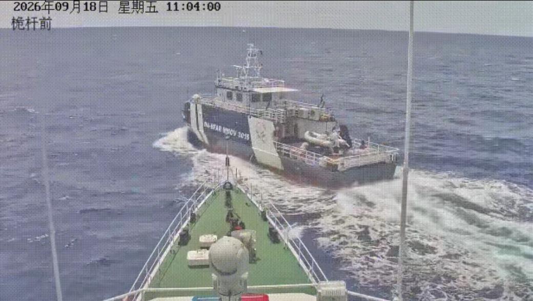 918仙宾礁擦碰炸锅！菲船硬闯吃亏损失惨重，网友吵翻：直接硬刚还是谋定而后动？