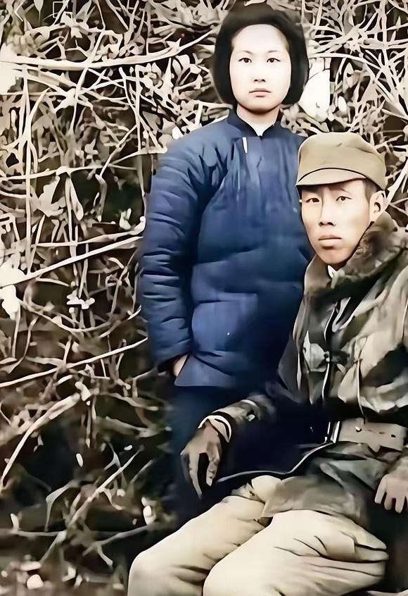 1949年5月15日，在解放上海月浦攻坚战中，他的指挥所遭敌军炮火击中，壮烈牺牲