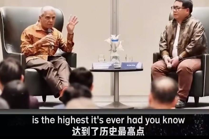马凯硕谈中国国际地位
新加坡知名战略学者马凯硕长期聚焦全球格局，其对中国国际地位