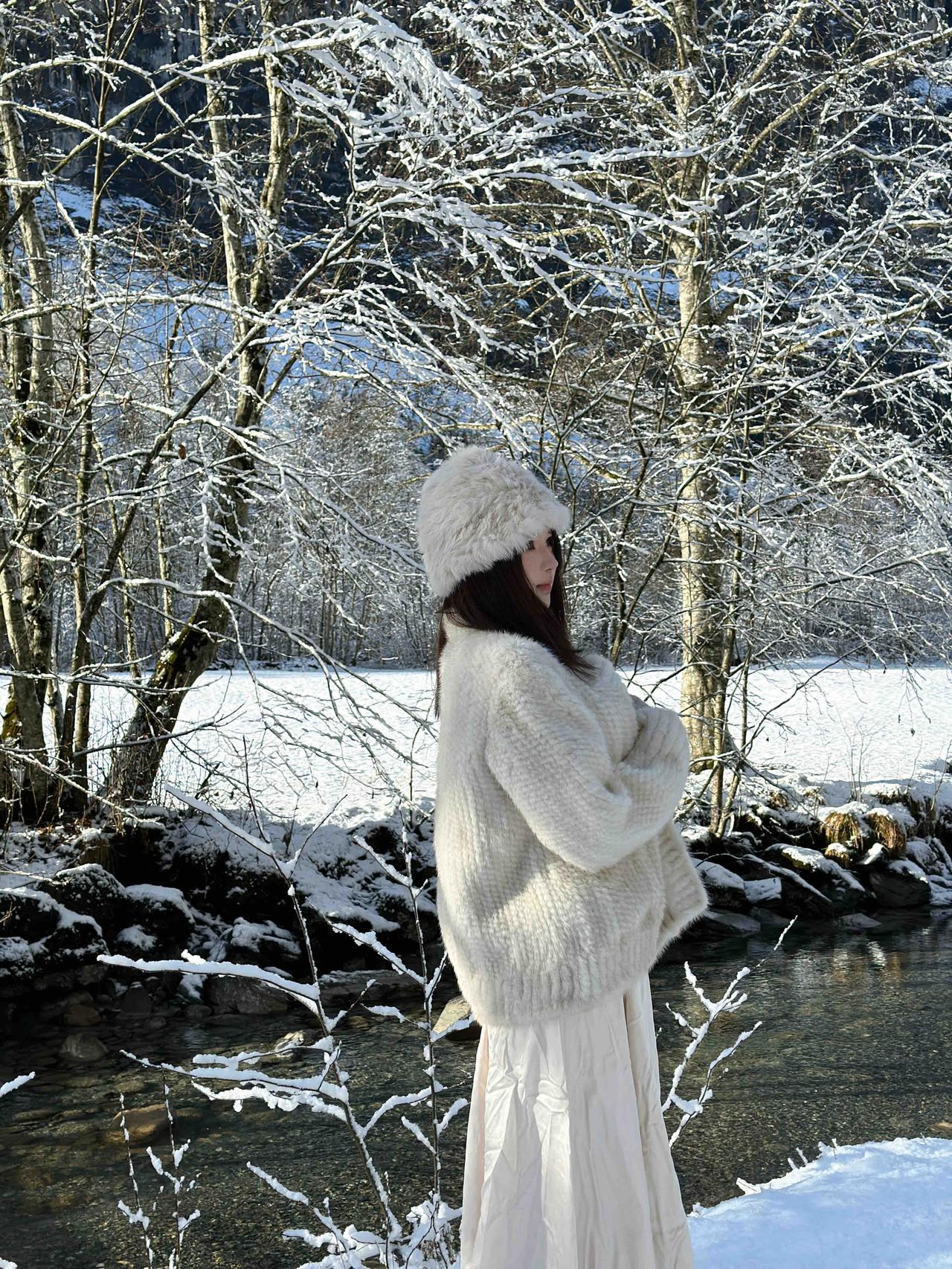 翻相册默默怀念