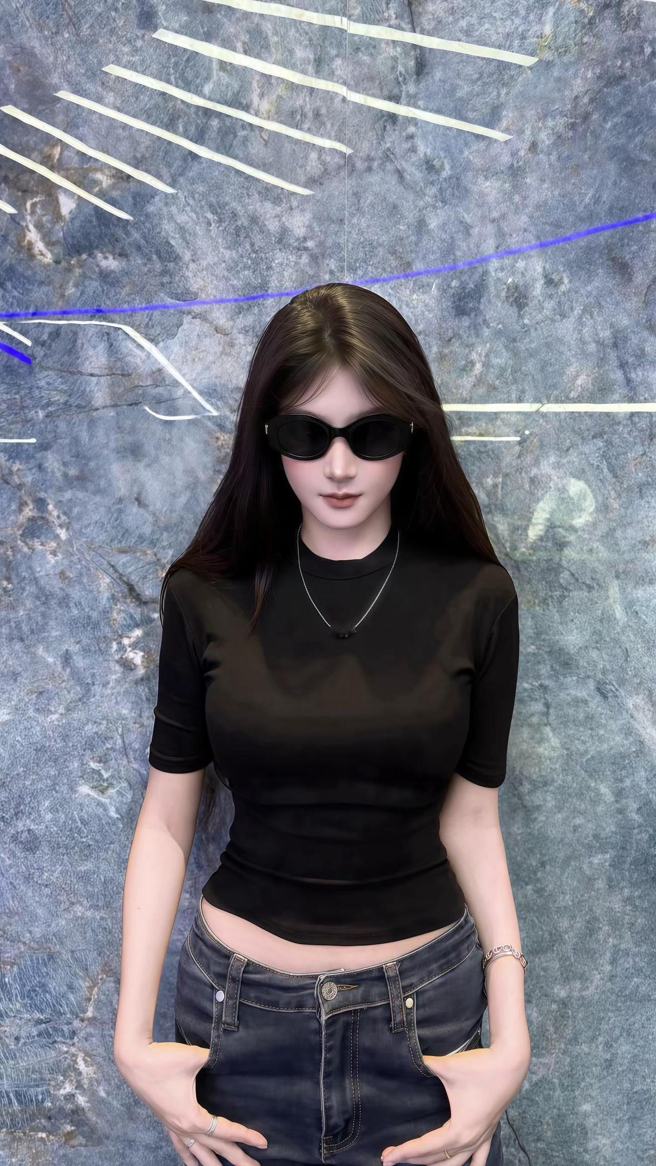 喜欢简单的东西。辣妹穿搭