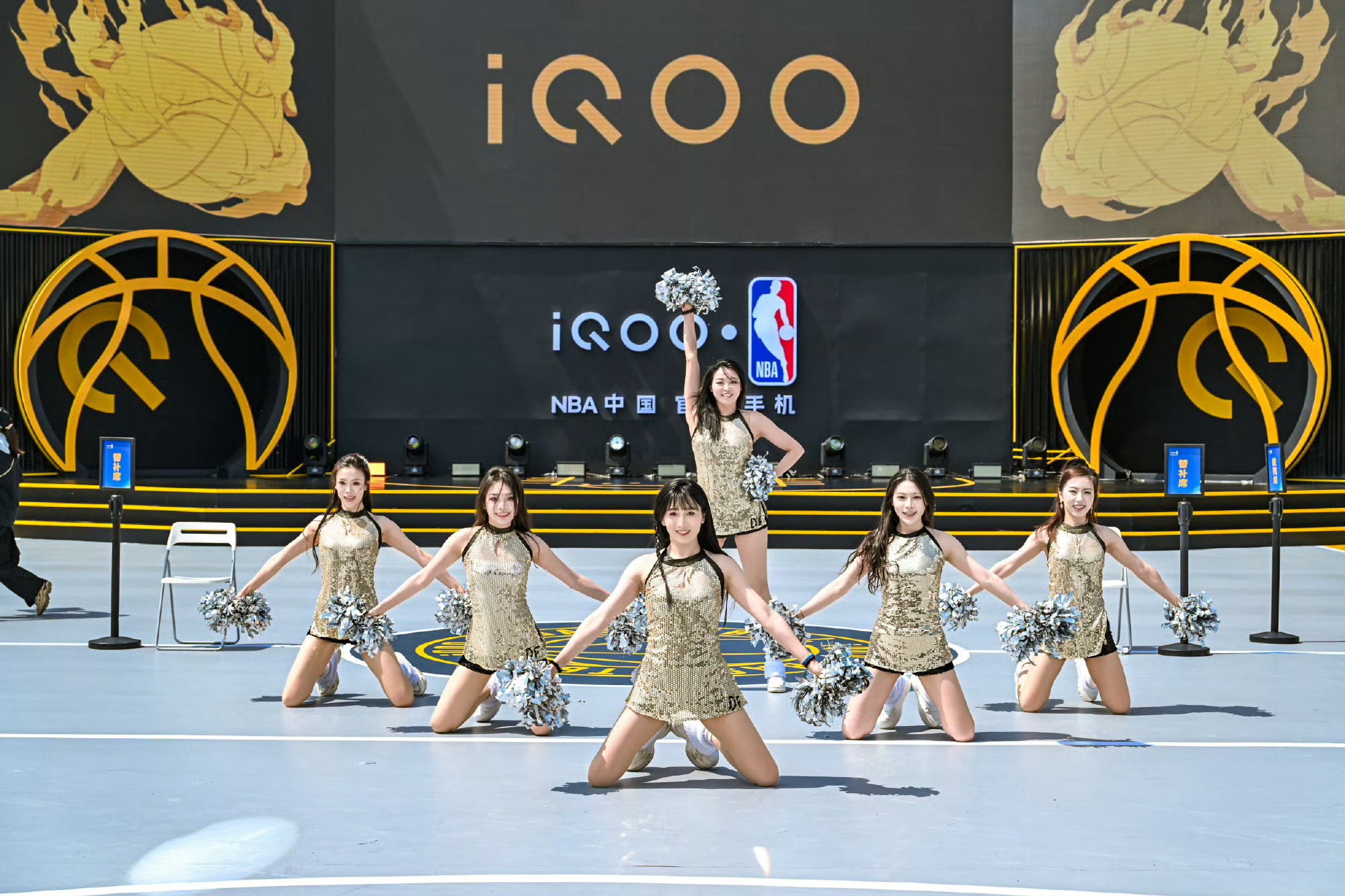 iQOOxNBA高校篮球赛原来大圣孙悦缺席NBA总决赛解说，是奔赴了iQOO×N