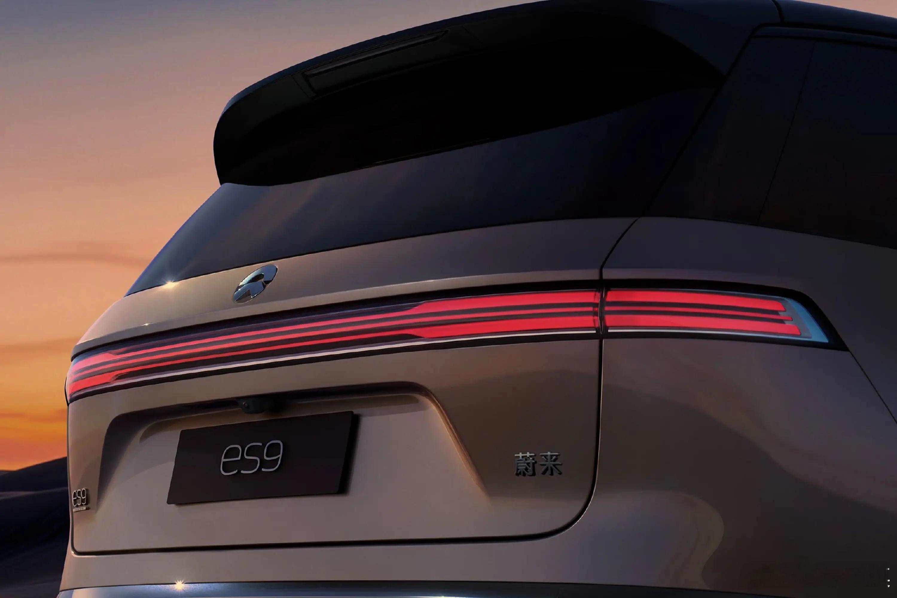 ES9作为蔚来十一年技术攒出来的旗舰，这台中式行政SUV确实拿捏住了精髓。东方美