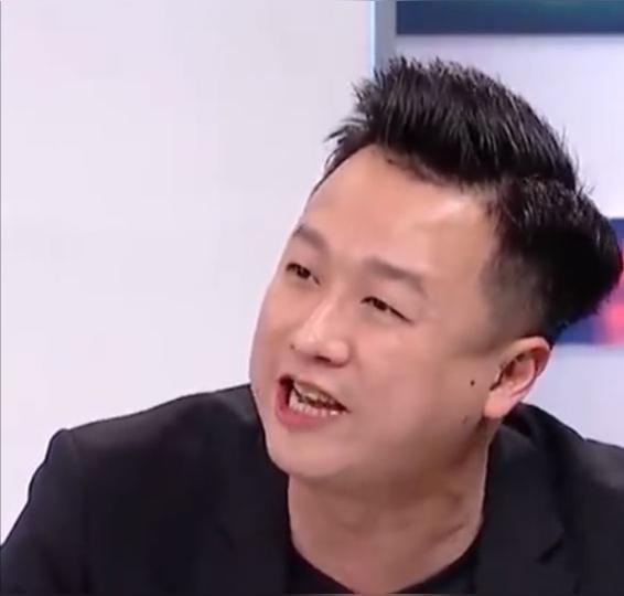 台湾网民曾想出了一个谁都没想到的解法：不打仗，不谈判，直接集资去澳大利亚买一座岛