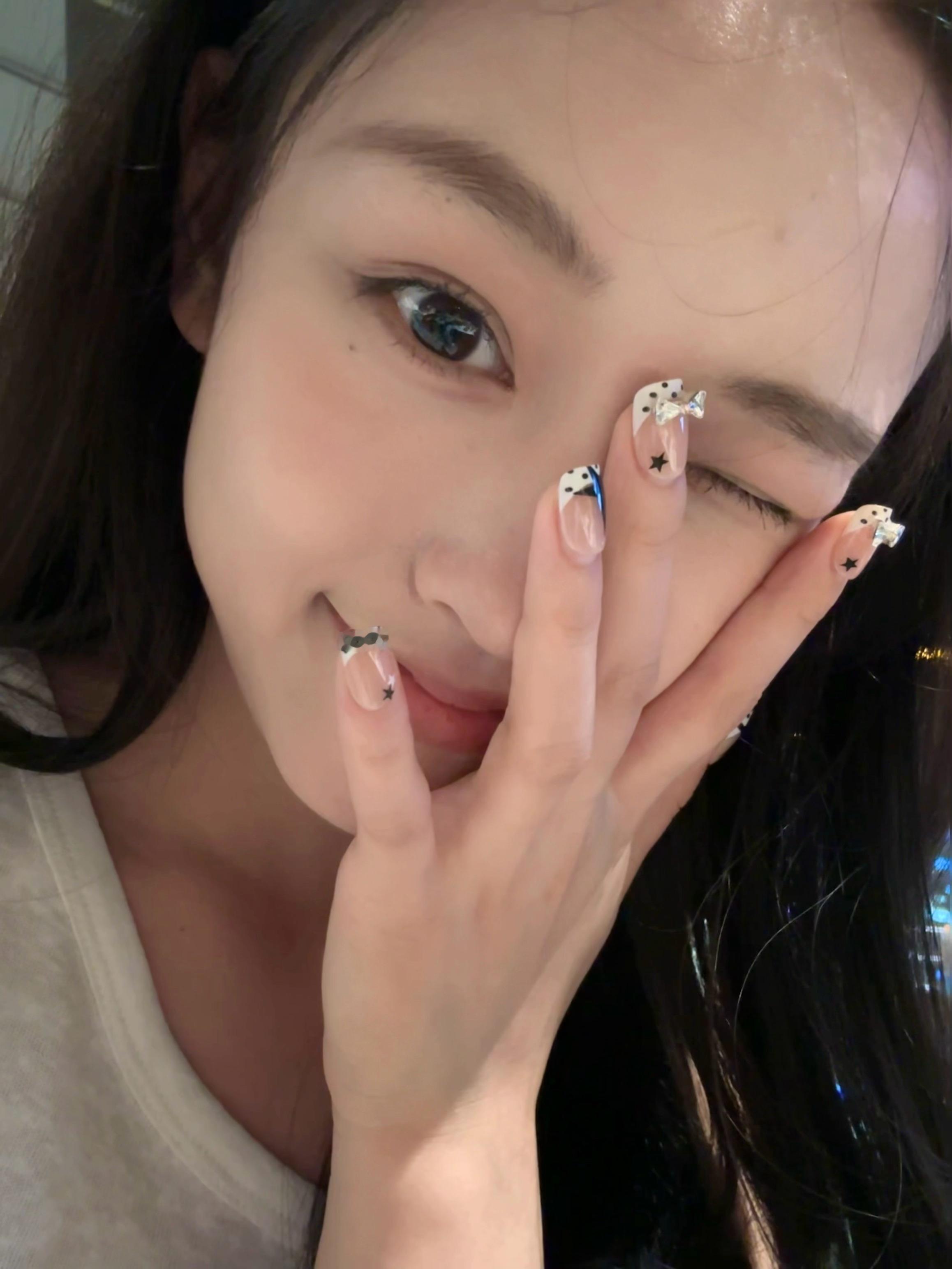 星星💅 ​​​