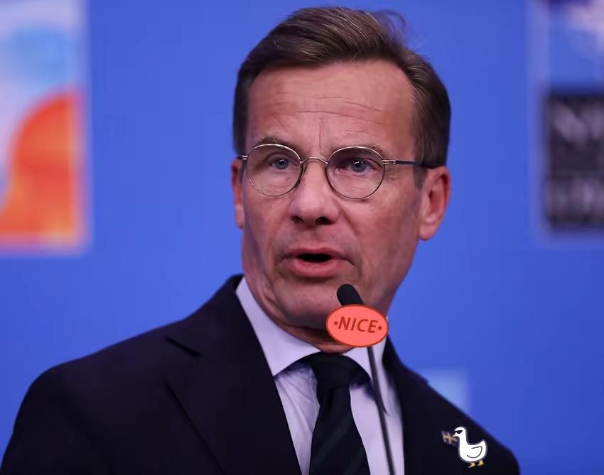 1月11日，瑞典首相乌尔夫·克里斯特松在斯德哥尔摩国防会议散场时突然把麦克风拉回