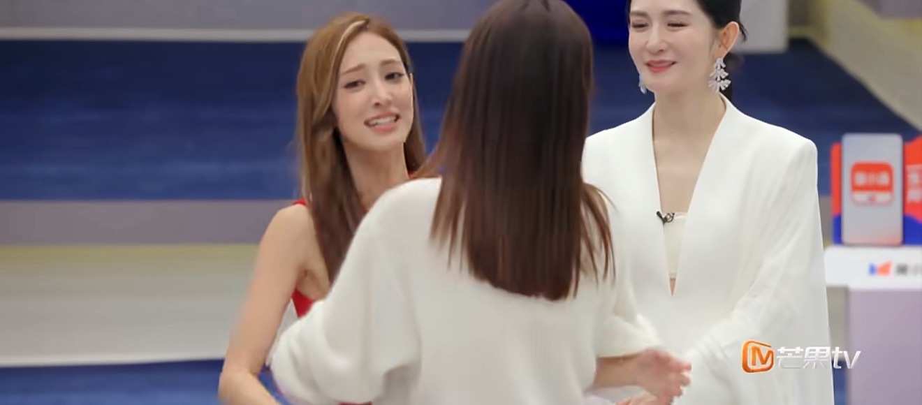 陈凯琳感动落泪陈凯琳被李心洁和李小冉两位姐姐温暖到感动落泪，果然我们女宝们就是最