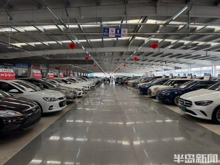 彻底跌麻了！宾利 26.8 万、保时捷 15 万、途锐 6.8 万！二手豪车价格