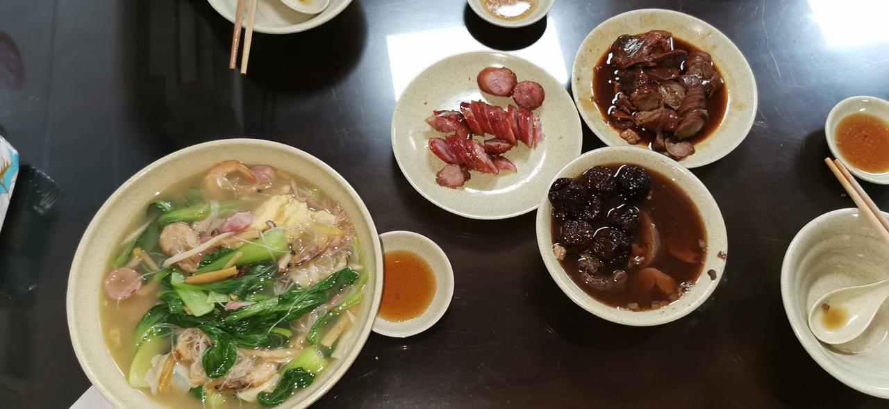 生活的品味，从来不是铺张浪费，而是简单而精致。一一咫岚(陈贤忠)