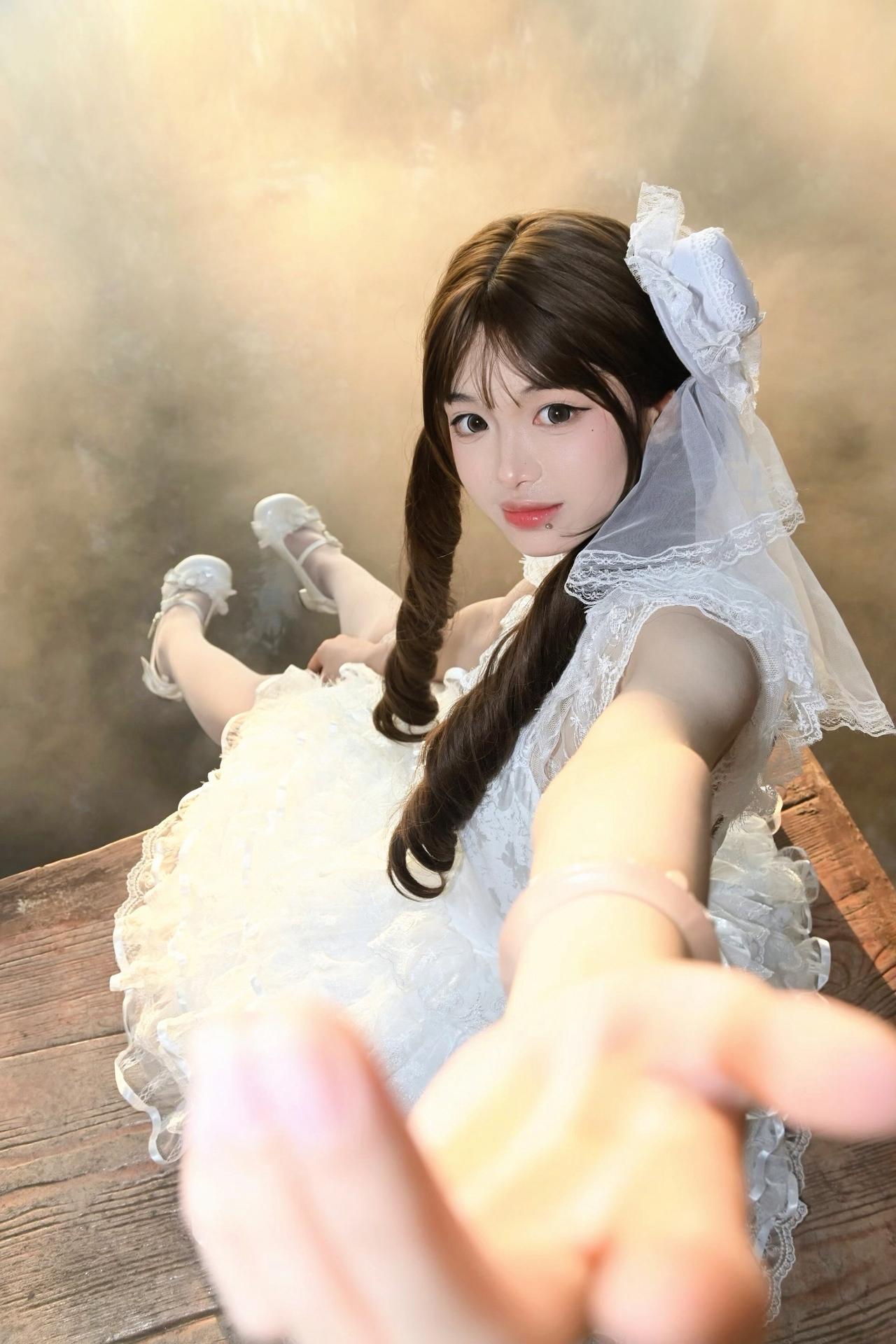 落雁不只是御姐，甜妹也能适配啊🥰🥰
不得不说雾气和拍照绝配！一定要选择天气好