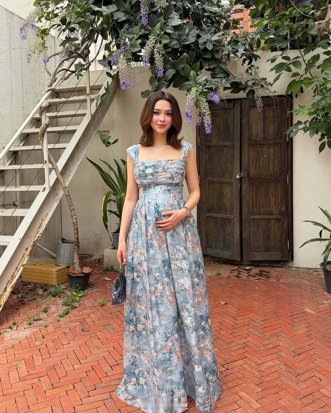 嫁对人有多重要？！泰星 Patricia 最近晒出三胎孕肚照，状态好到让人羡慕：