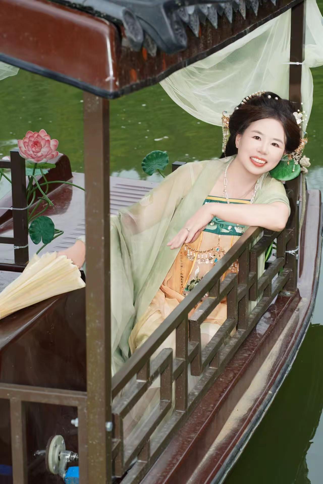 幸福很简单就是和你们一起慢慢变老！不攀比有你们我足够汉服汉服
