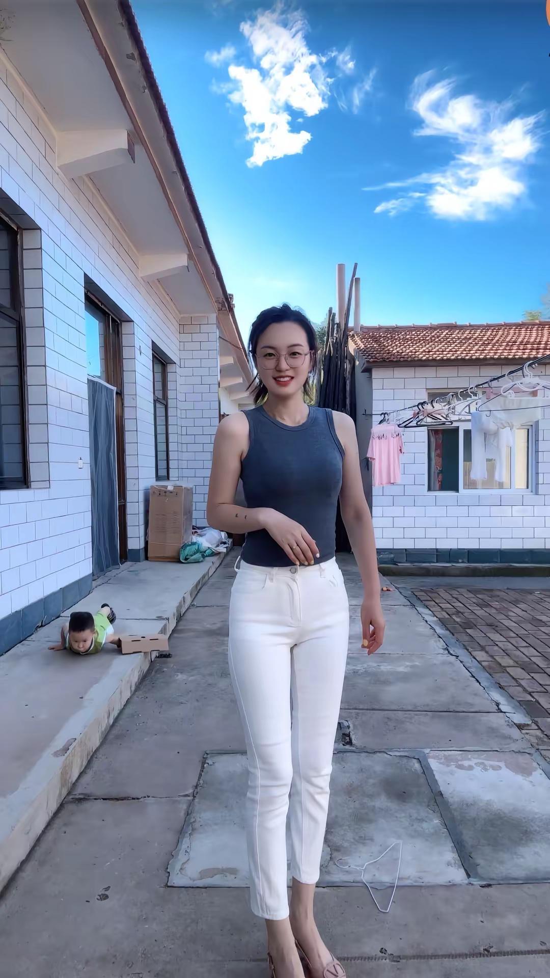 日常穿搭展示 随性松弛感穿搭 清爽简约风穿搭