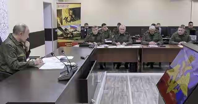 多国部队入局 俄乌博弈迈入高危新阶段
 
当欧洲多国宣布组建联合部队进驻乌克兰，