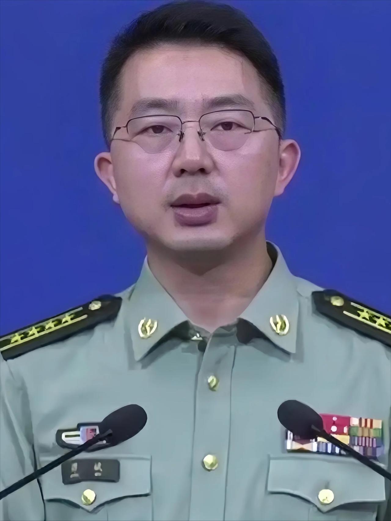 就在刚刚
中国国防部宣布了
8月8日，中国国防部一句“愿与友好国家分享成果”，坐