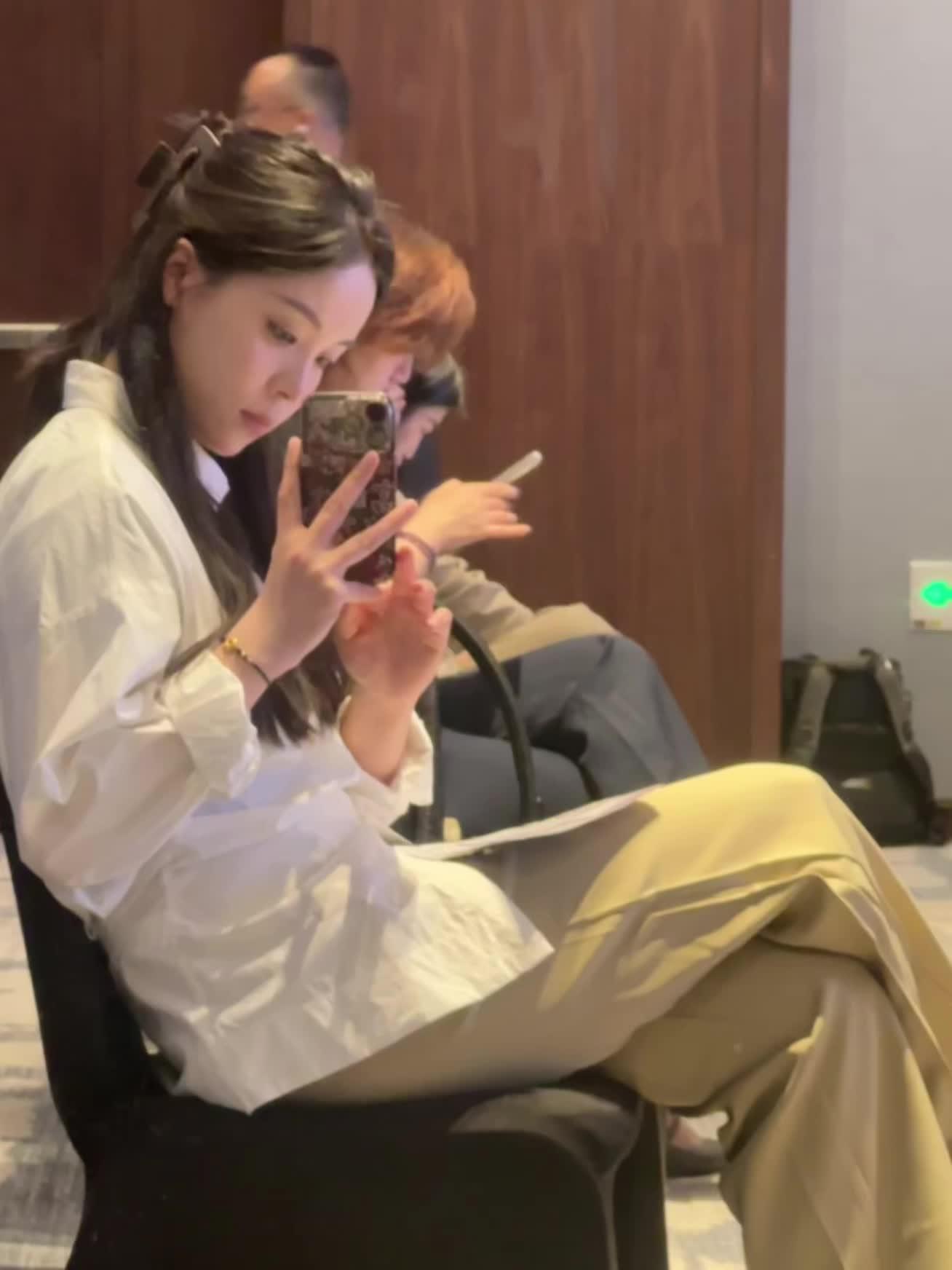 不是不更…出差发烧熬大夜，没劲儿更了🤒 快放假啦