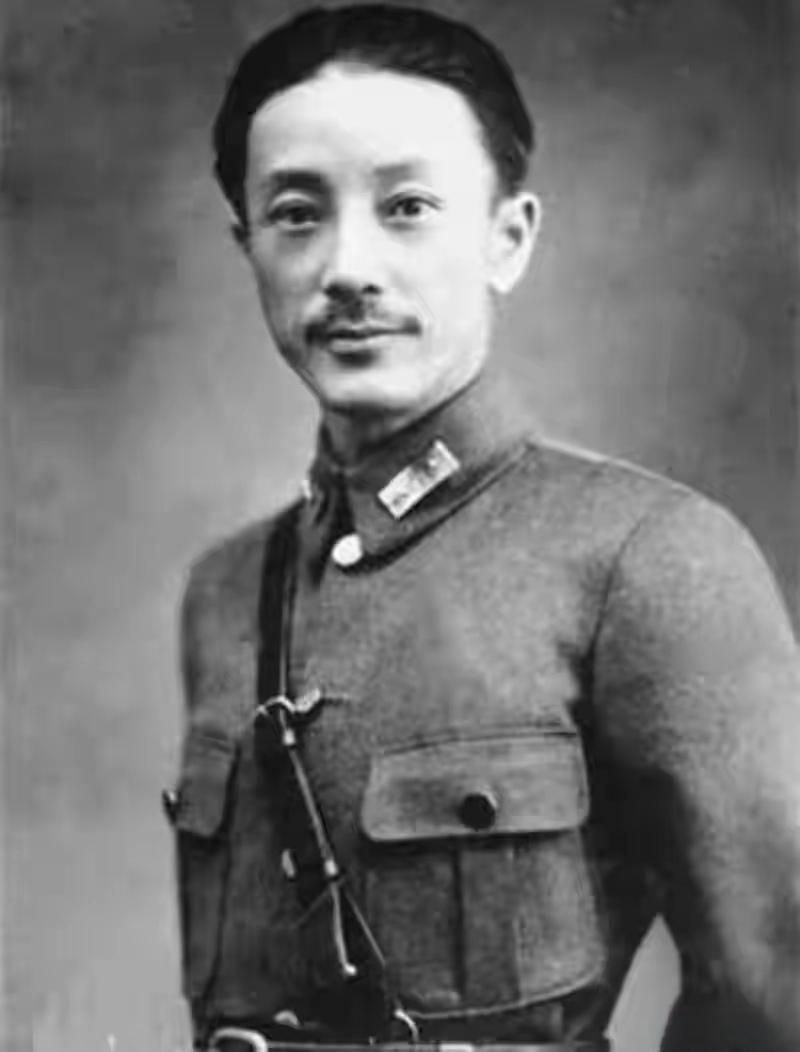 1888年12月17日，蒋光鼐出生在广东东莞虎门镇，南栅乡桐园坊的一个书香门第。