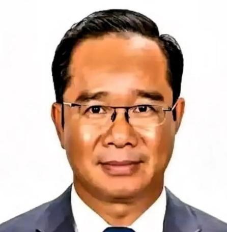 一个越南教授表示：“我虽然不喜欢中国，但是不得不承认，中国是唯一一个敢跟美国唱反