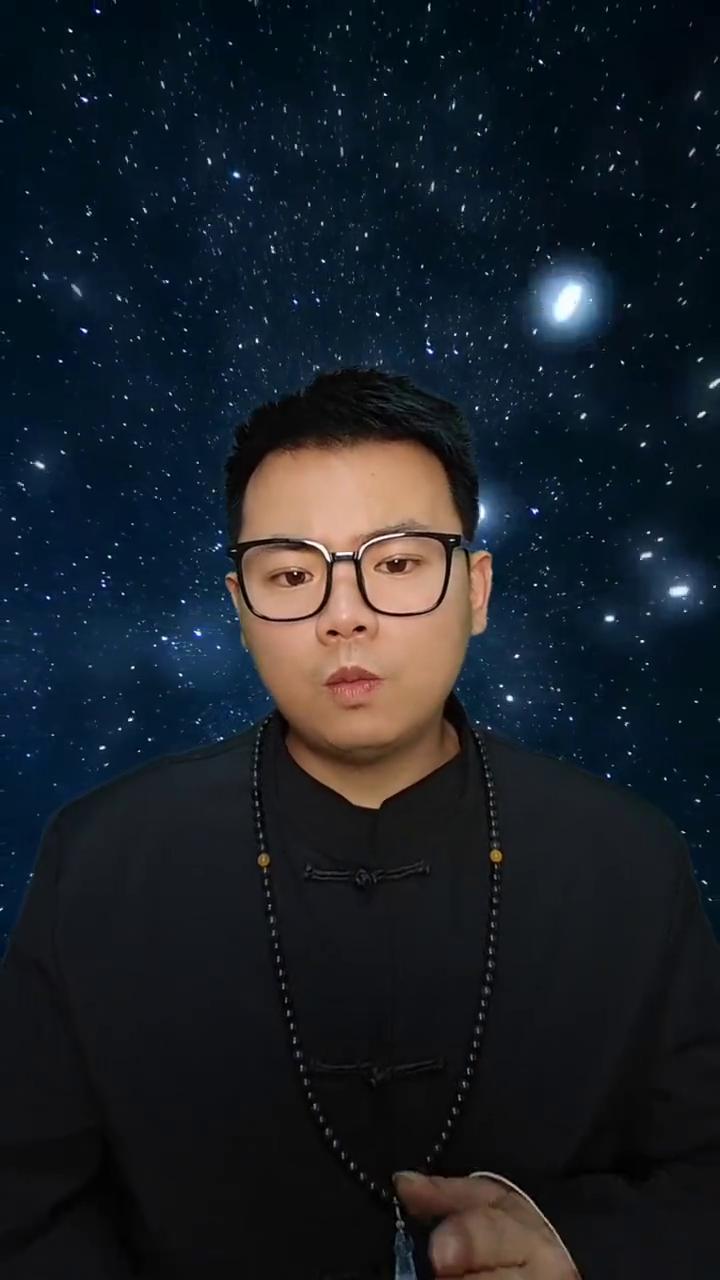 《你不是孤立无援》。
眼前人，我只说一遍，所有后果全由你自行承担。别觉得我在虚张