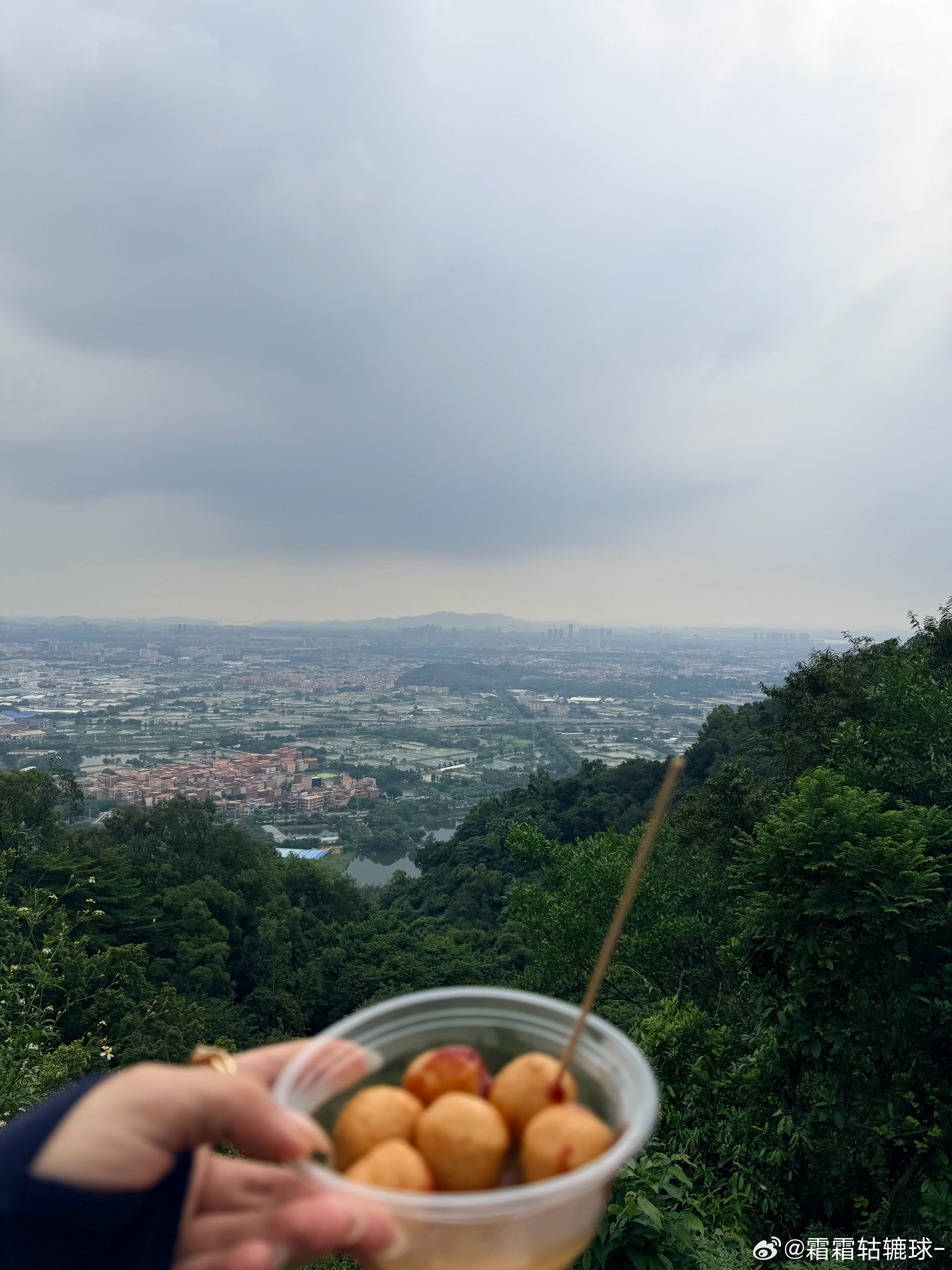 霜霜の日常碎碎念   爬了西樵山好几回，但第一次走步道徒步路线。距离不长，加上爬