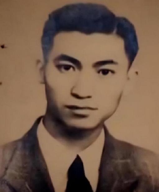 1949年11月29日，地下党员钟奇上刑场前，用颤抖的手给妻子写信：记住，记住，