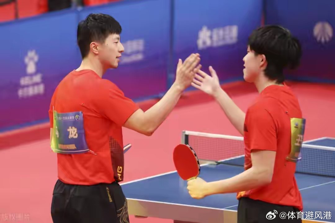 马龙备战2025全运会 马龙积极备战2025全运会，群英云集，战火一触即燃。​ 