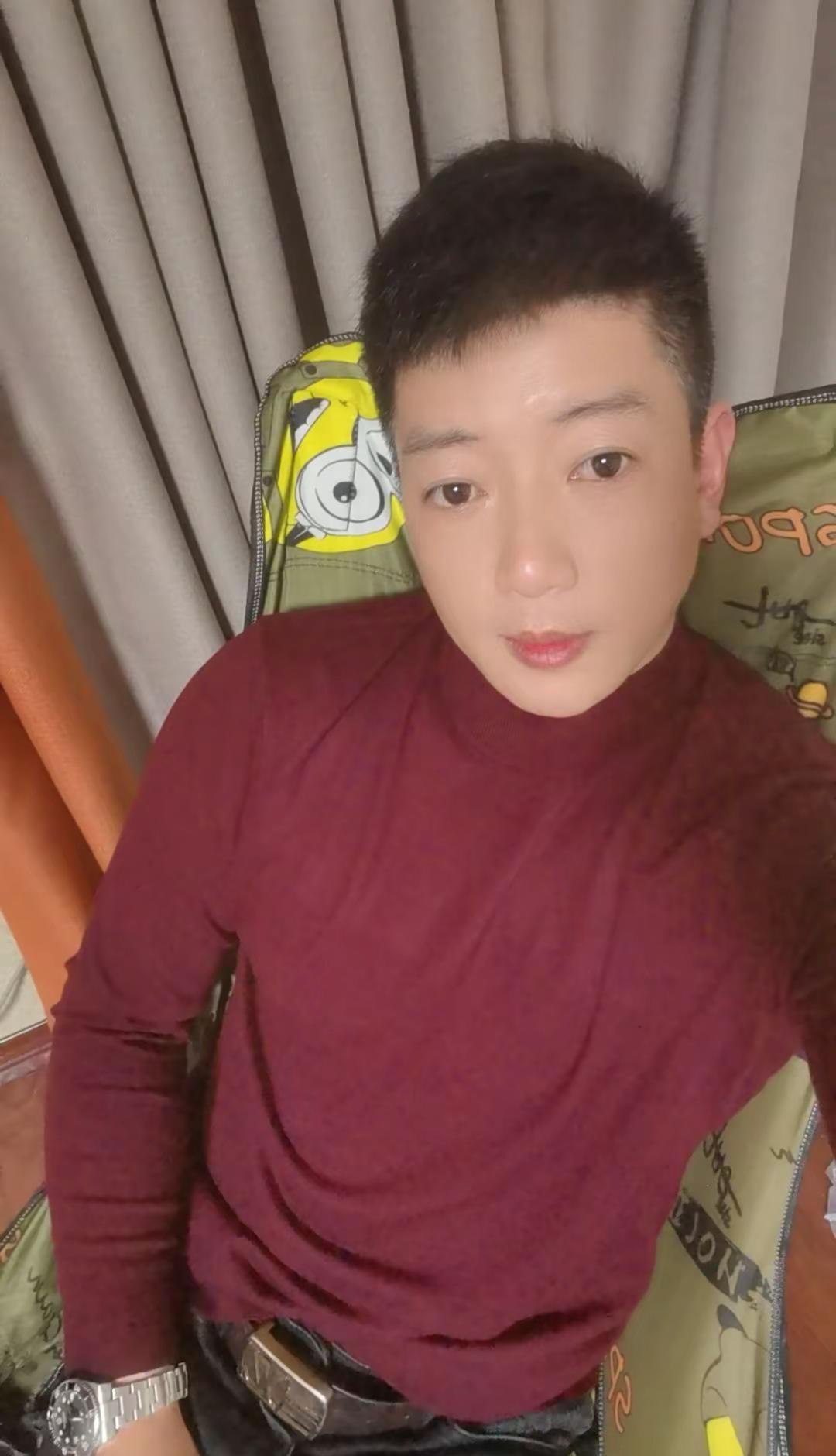 换个角度看世界，一半是破碎，一半是焕新。