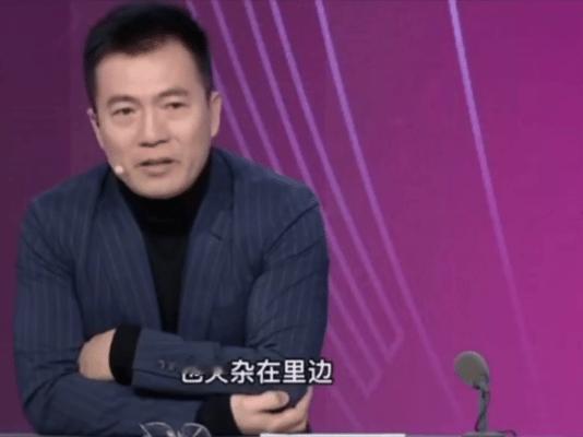 #黄健翔说我支持穿蓝色球衣的队伍##黄健翔说穿蓝色球衣指定不会错# 跟着黄健翔老