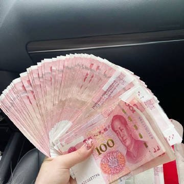“ 生活不是为了赚钱，但赚钱是为了更好的生活。” ​​​