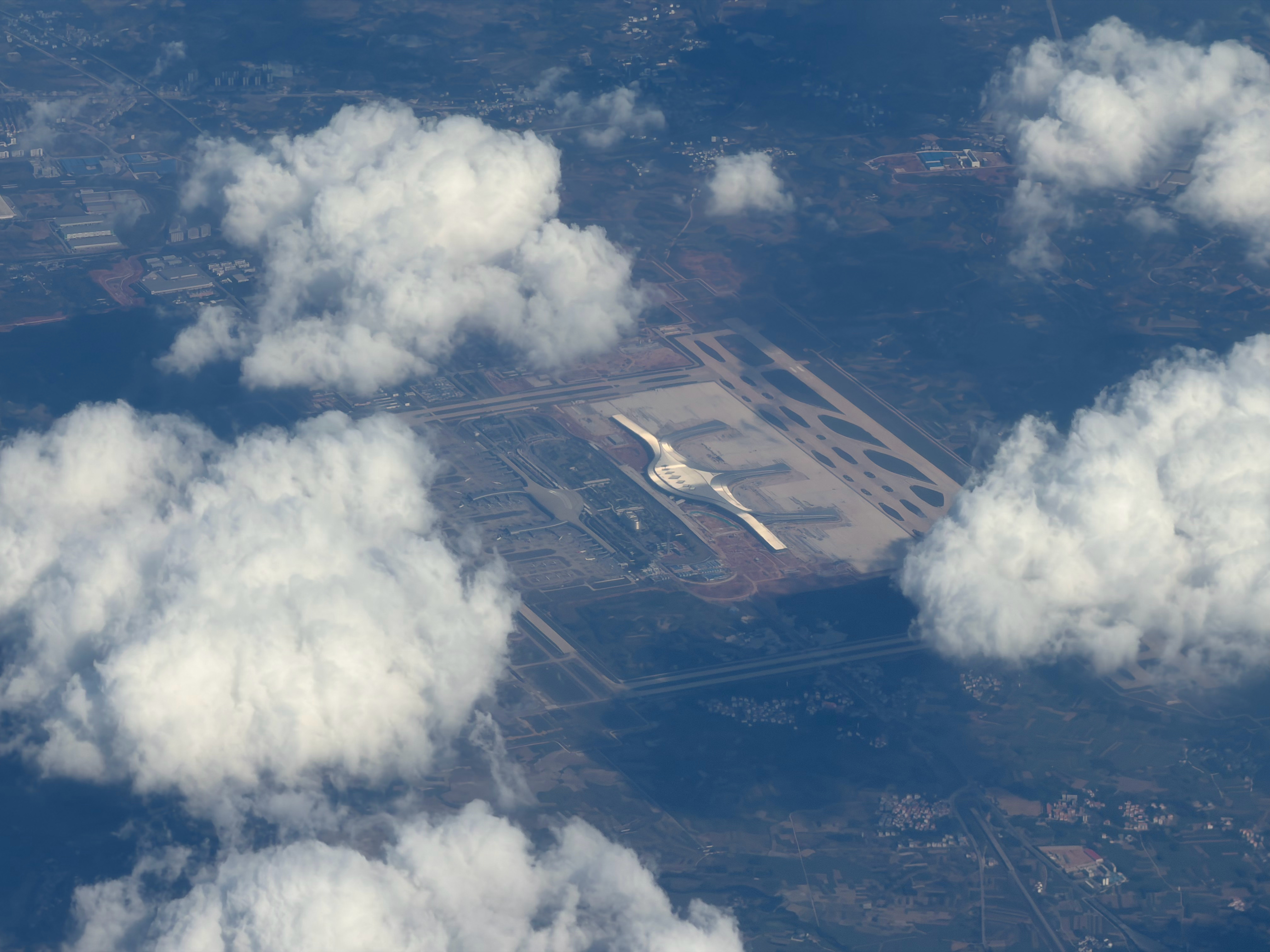 真是一朵非常具有保密观念的云