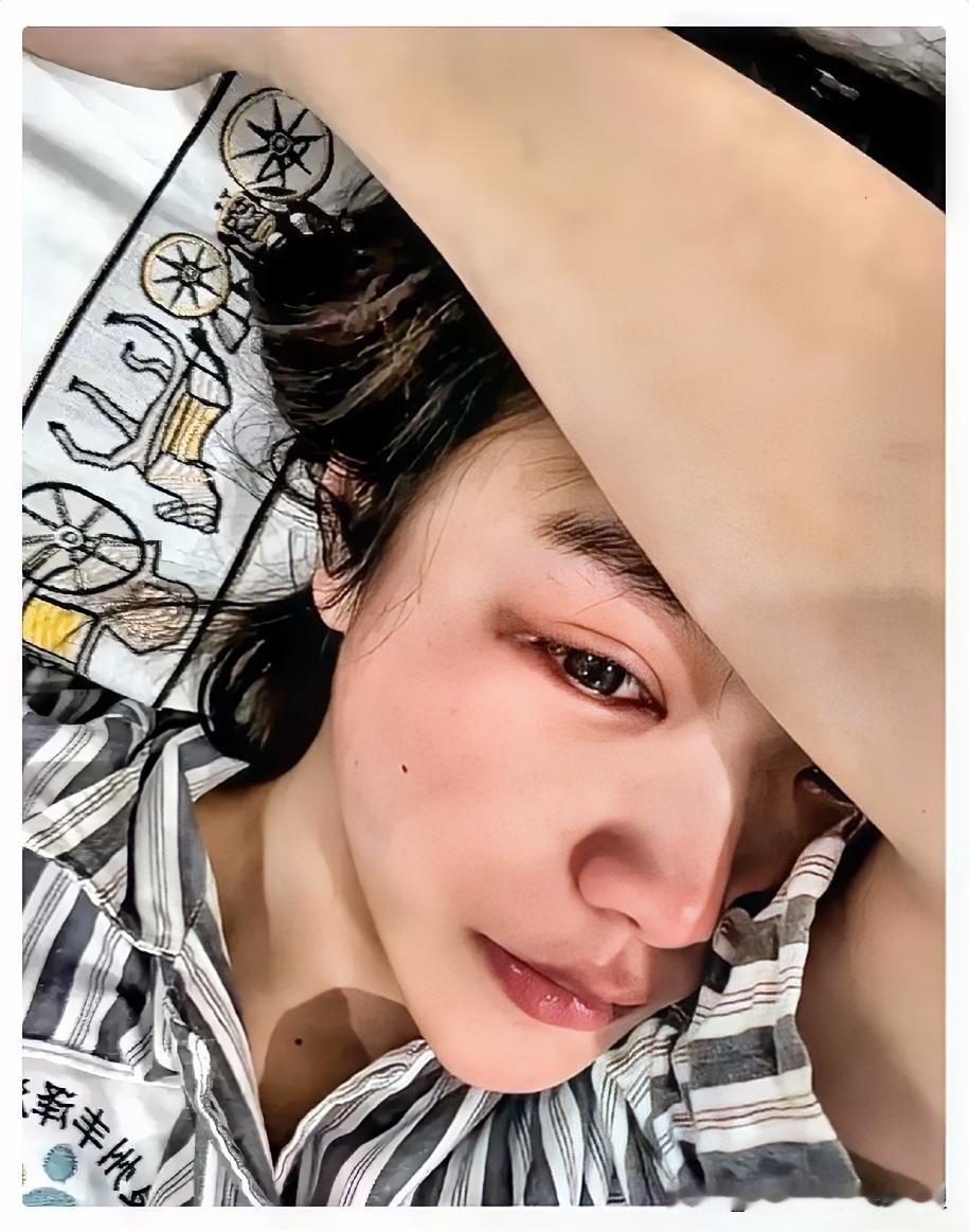 一名女生和前男友同居整整三年，分手时场面格外难堪。两人合租房屋押金由男方支付，全