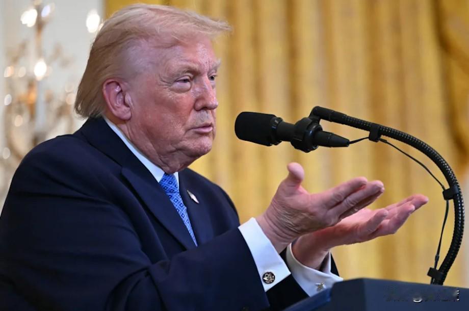 12月19日，彭博社分析特朗普之所对台军售超111亿美元，是因为特朗普想对华搞“