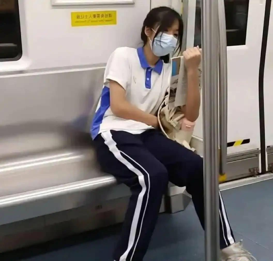 这是个学霸