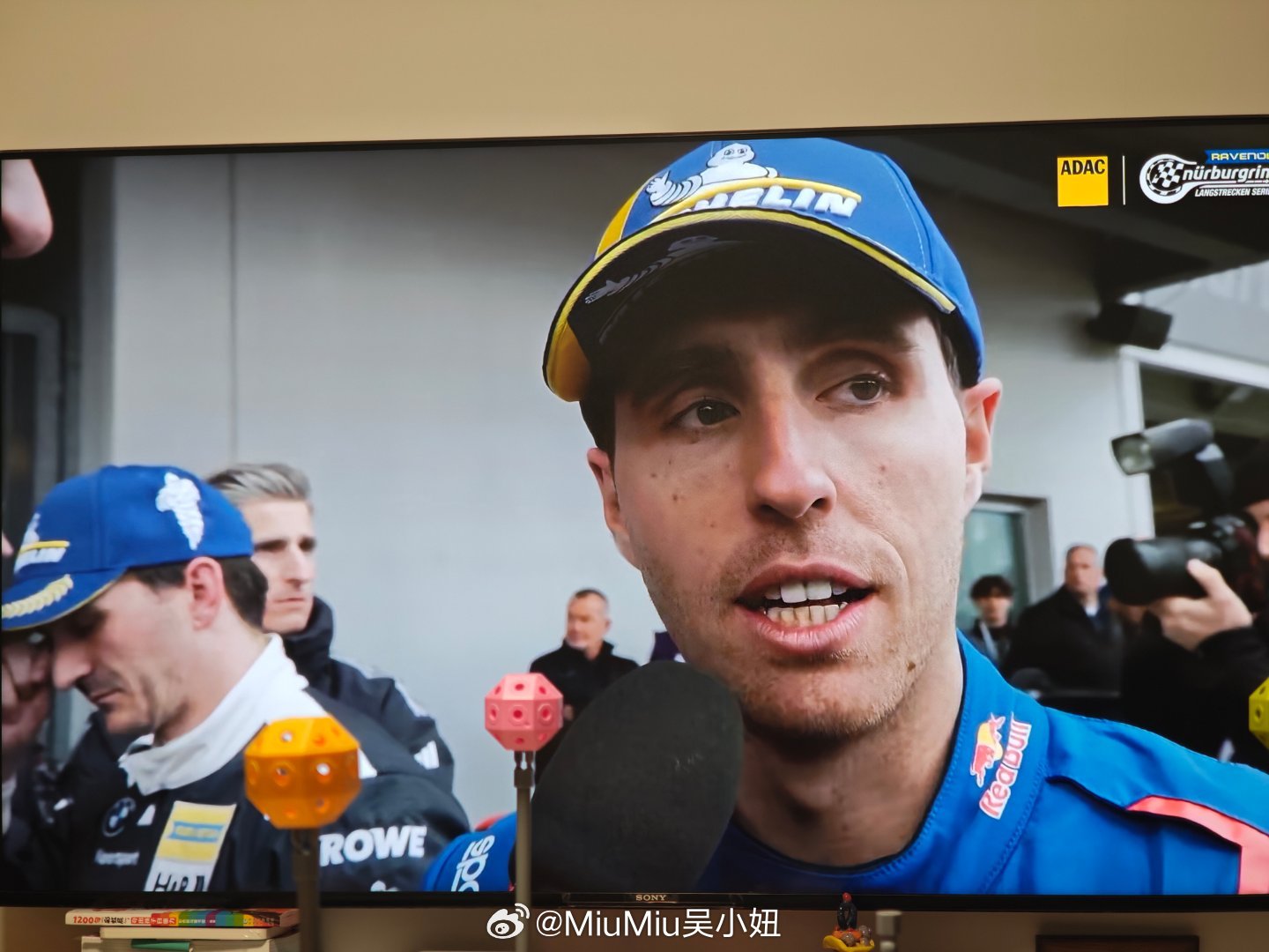 恭喜潘子又拿下一个冠军！这可是绿色地狱的冠军🏆实际证明汽车人不管在F1还是在纽