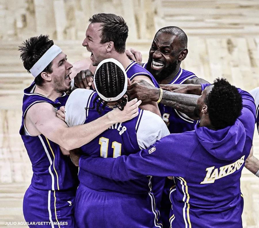 九连胜的湖人经历了什么？
1，肯纳德三分绝杀魔术
2，东契奇单场60分、东契奇2