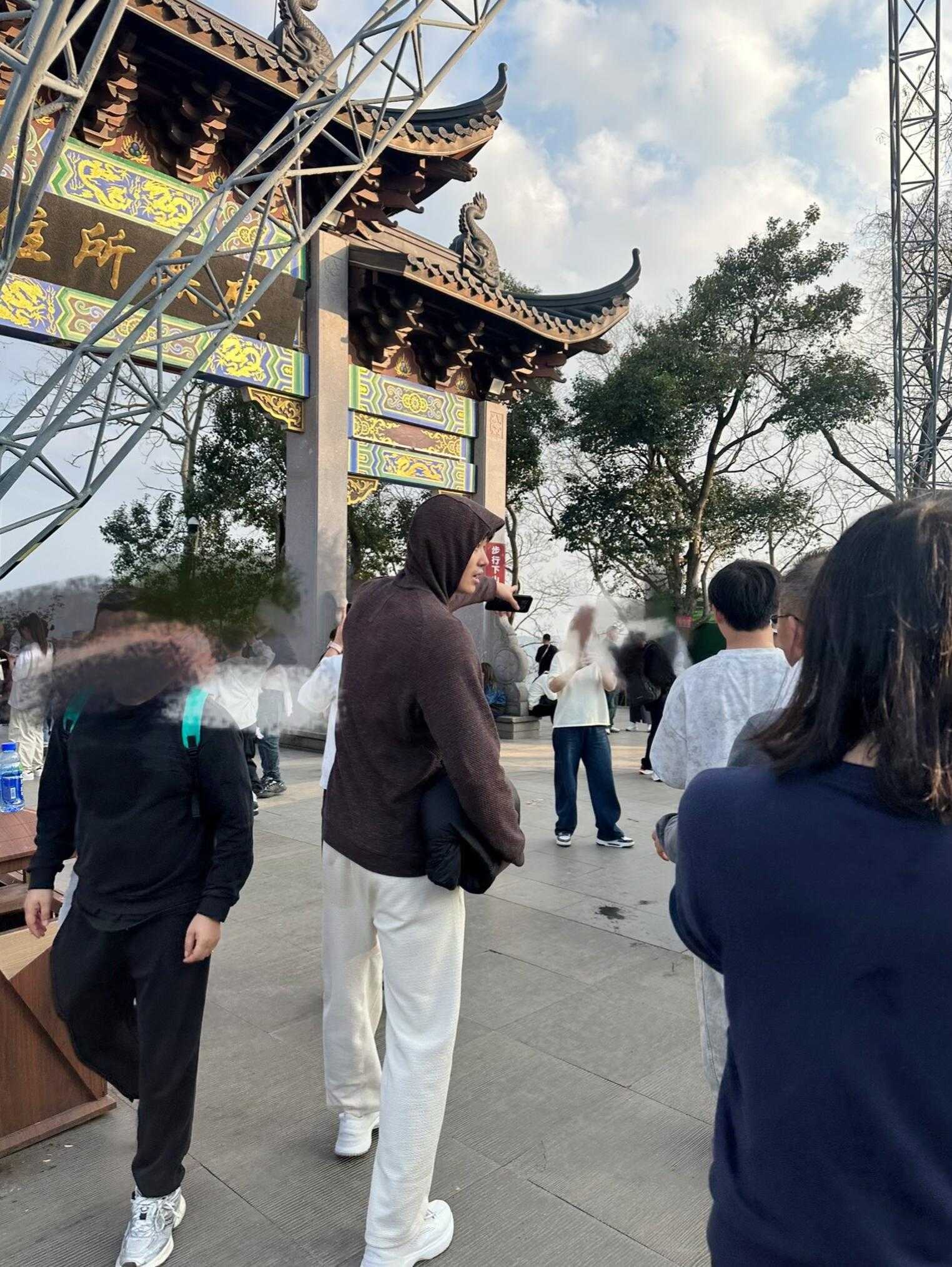 SWim进行时 『9473』20260215 爬山偶遇超臭屁超自信hhhh🐰：