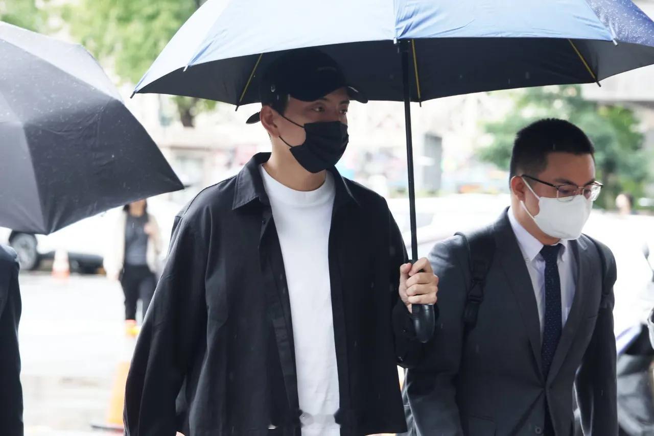 台媒透露18位明星因逃避兵役损失惨重！！ Energy恐损失近亿元，陈柏霖损失千