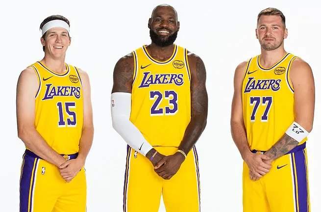 相较于总冠军，湖人队本赛季做好这3件事更重要:
1、里夫斯能不能打出3500万的