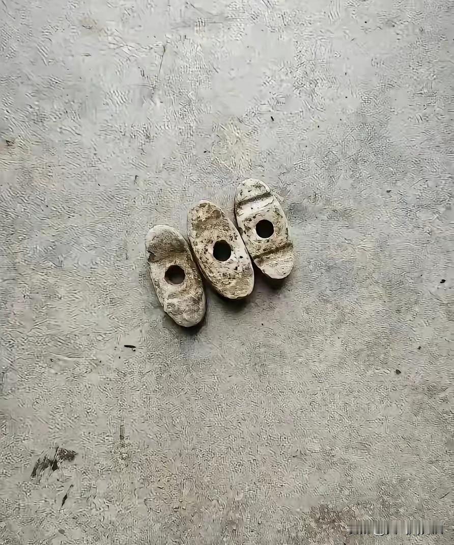 这个老物件有认识的吗？能说出来它是干什么用的人应该都是六十岁以上的老人了！有认识