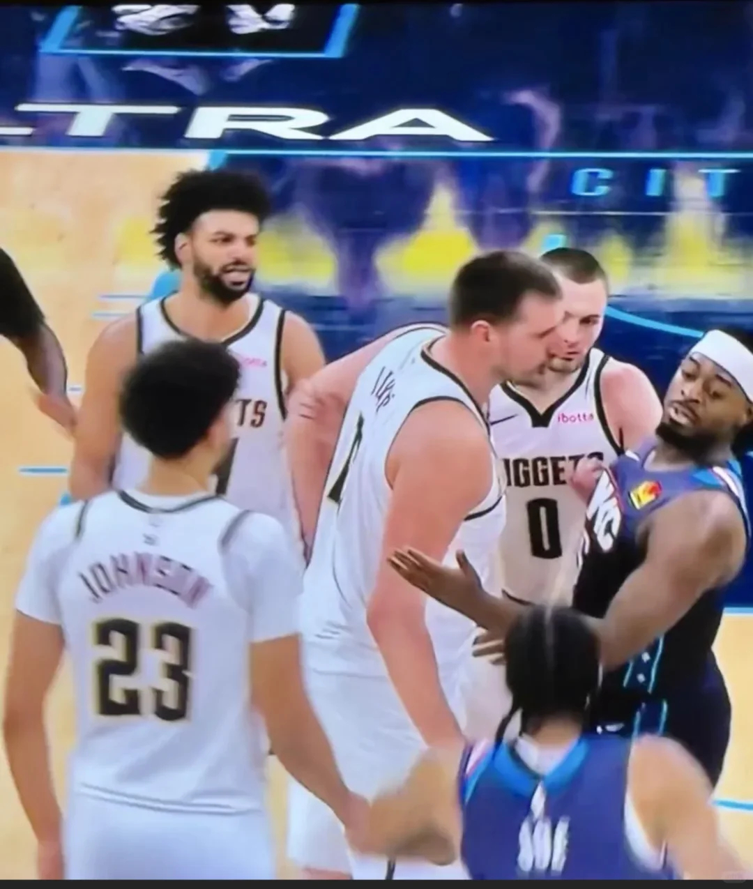 昨日冲突，你觉得那一刻多尔特在想什么？NBACBA