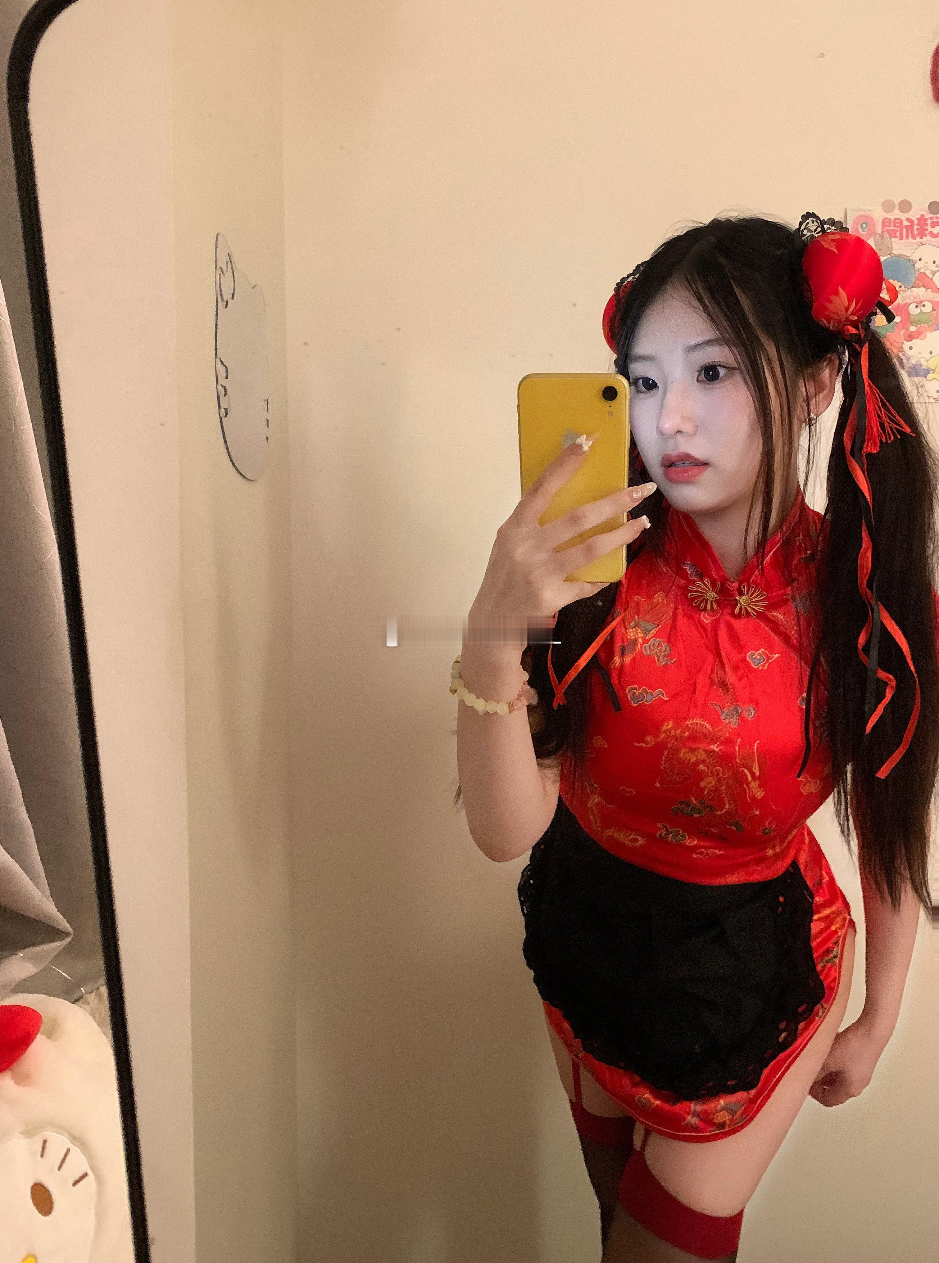 翻出了陈年旧衣… ​​​