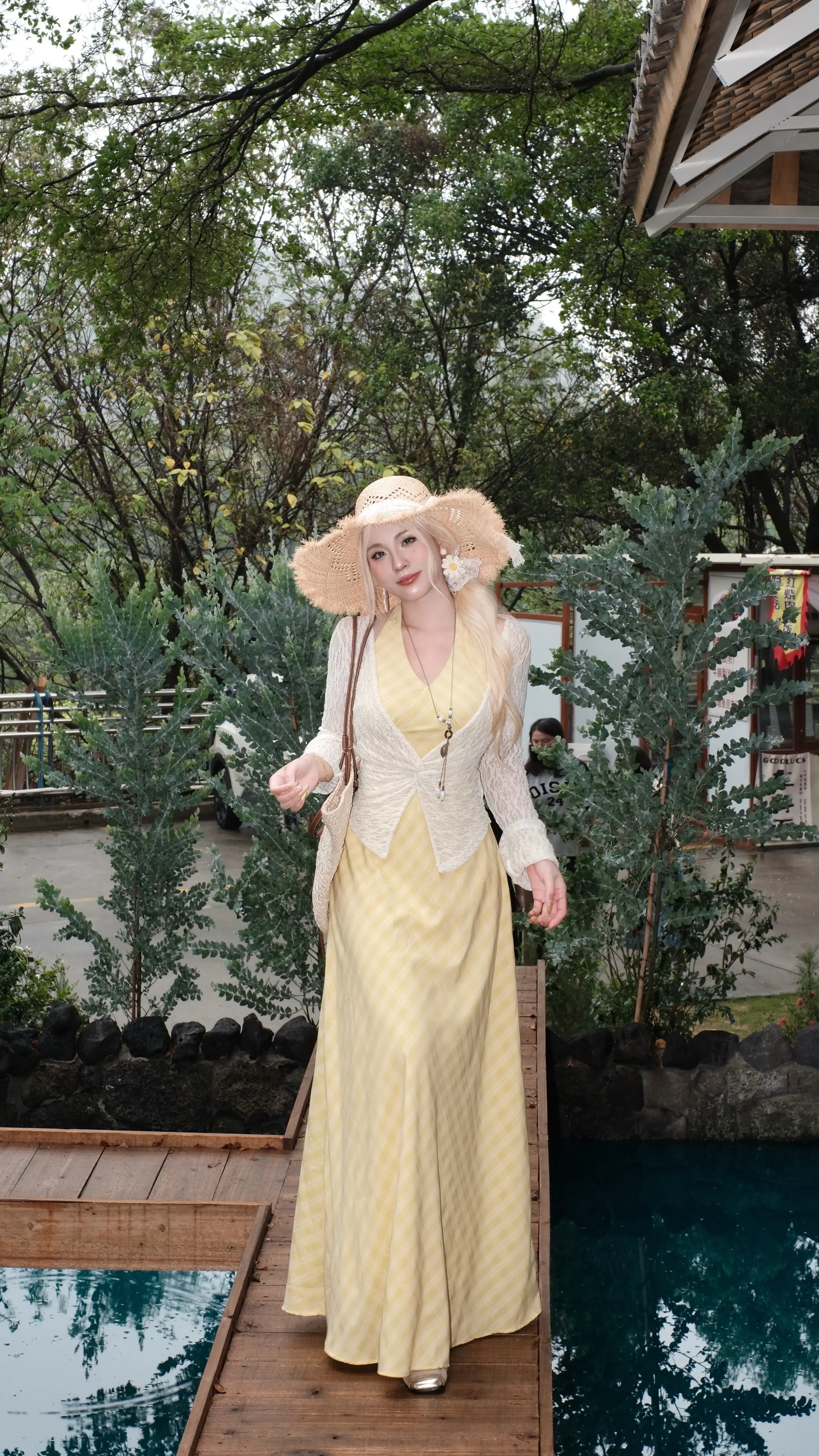 春会来 事会顺 人会好 花会开