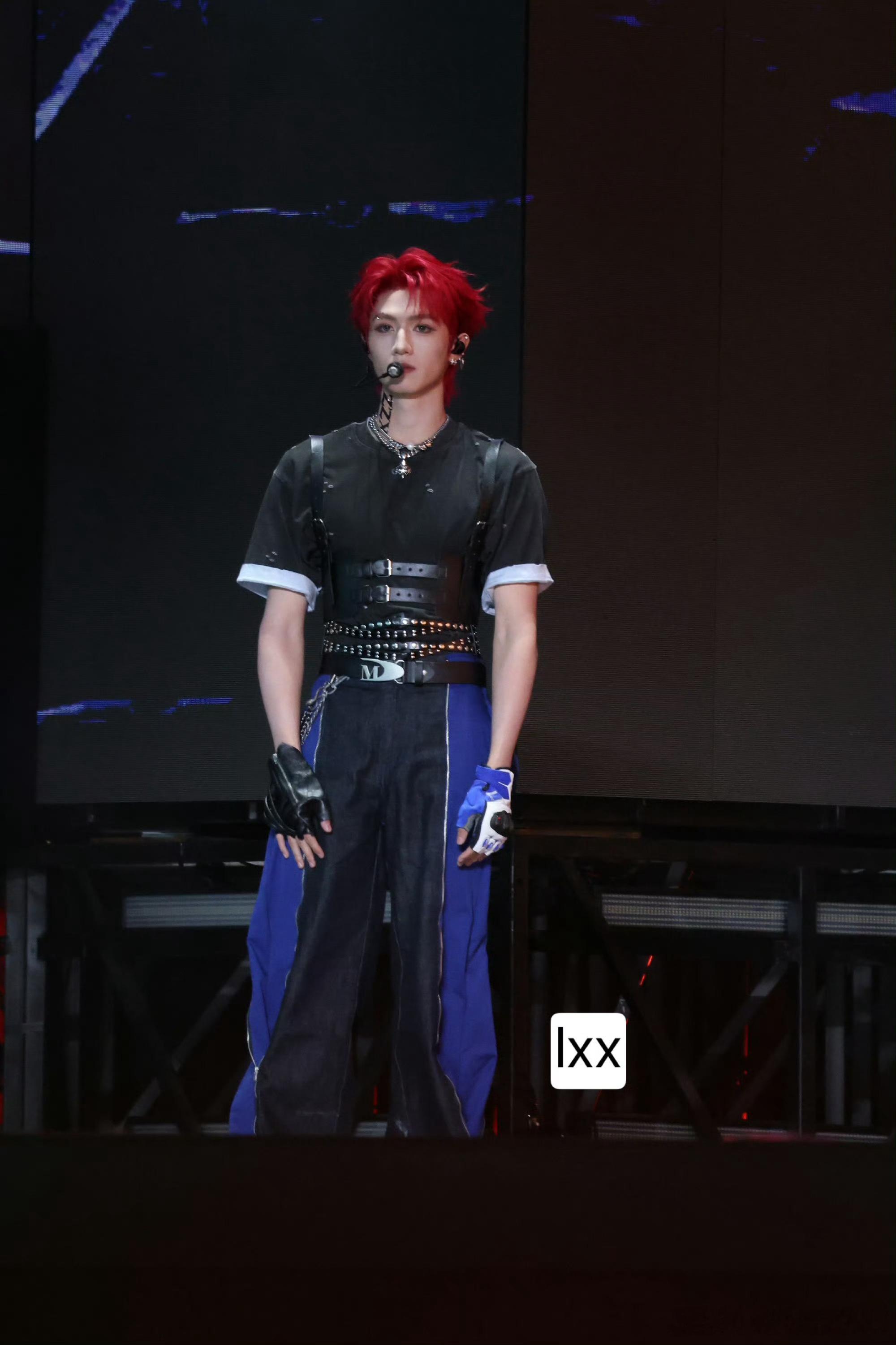 谁懂 朱志鑫红发梦回2023年的生于火焰了朱志鑫红发 ​娱乐[超话] ​​​