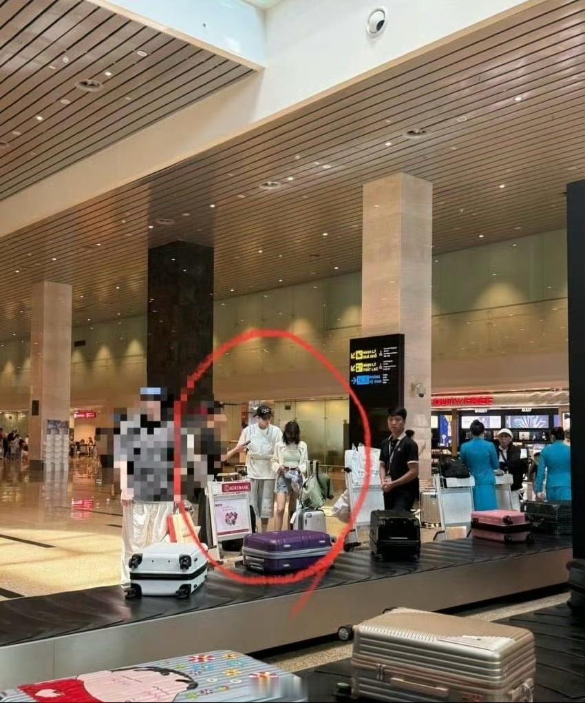 曝金裕贞金度勋恋情双方已否认恋情，只是杀青后团队同游 ​​​