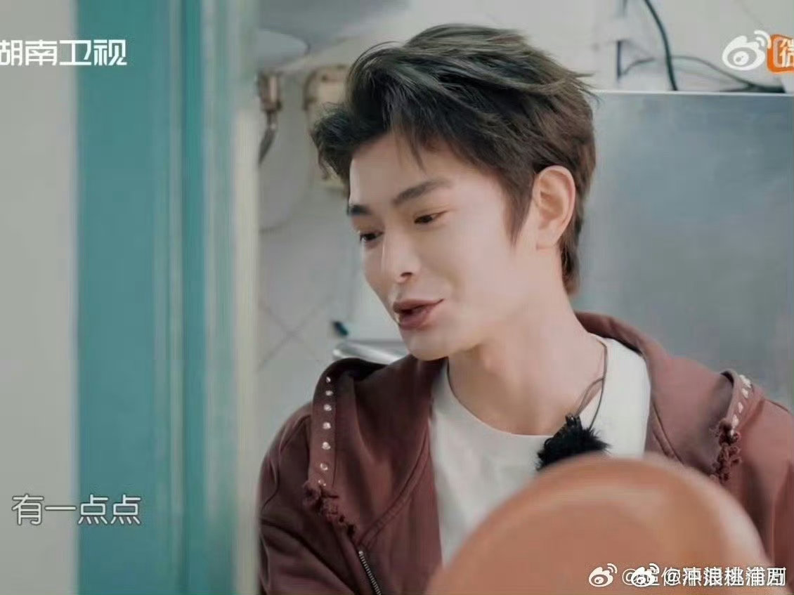 丁禹兮[超话]丁禹兮在海外介绍中国美食诚意满满被丁禹兮自信传播中华文化感染到了中