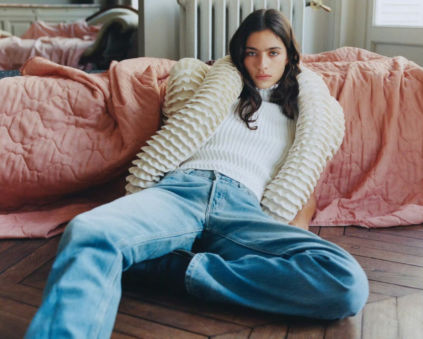 Loli Bahia for Love Magazine摄影：Théo de G
